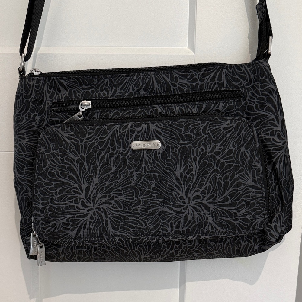 Baggallini Black Floral Crossbody Bag